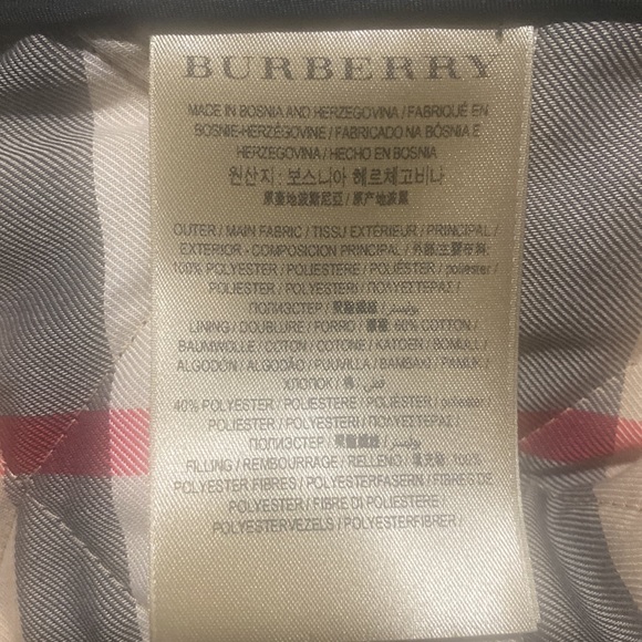 Authentic Burberry Short Jacket - Picture 5 of 5